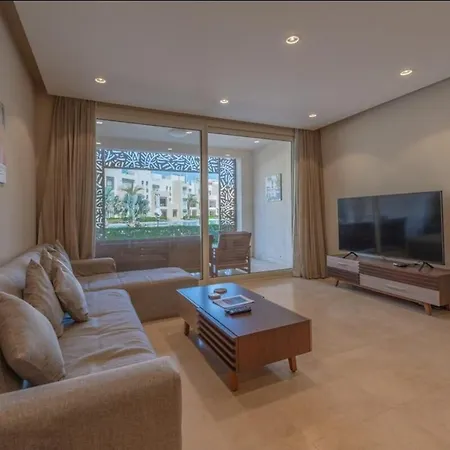 Mangroovy- 1Br Gf Waterfront Glitzy Direct Pool Apartment