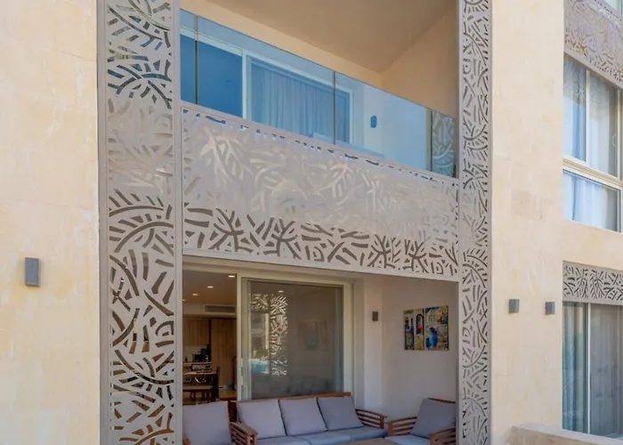 Mangroovy- 1br Gf Waterfront Glitzy Direct Pool شقة